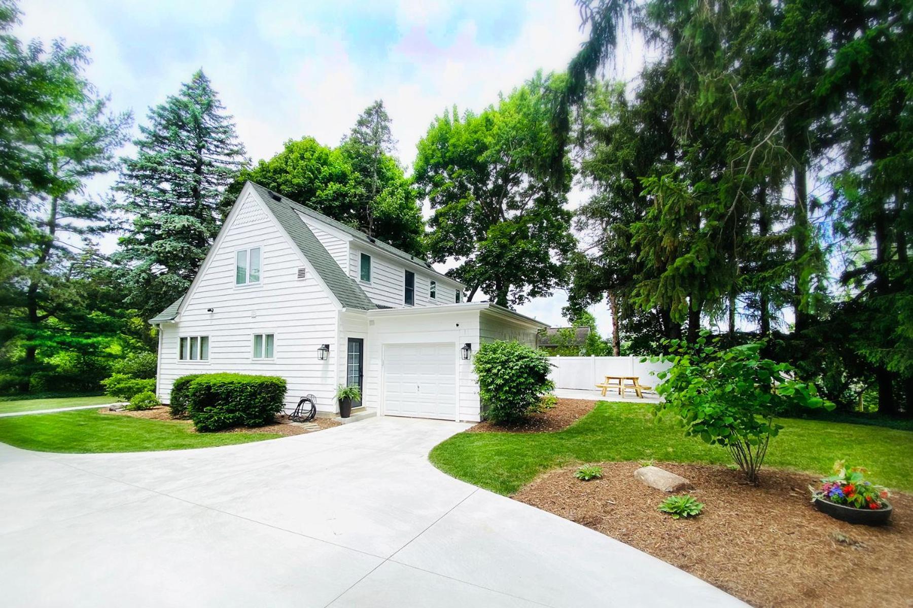 Luxe & Serene Gem, Arches Cottage Retreat Grand Rapids Extérieur photo